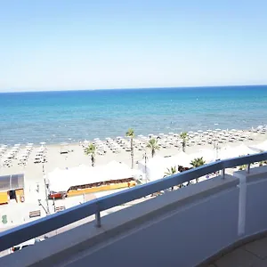 Apartment Lazuli Sea View Beachfront Ap 43, Larnaca